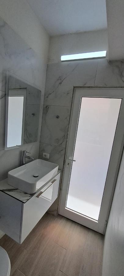 Biorn House Villa Sarandë Buitenkant foto